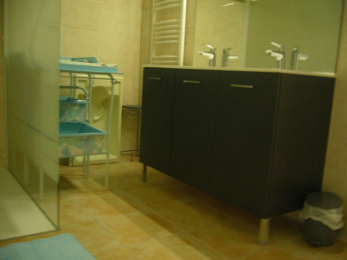 Aux Deux Oliviers Holiday home *